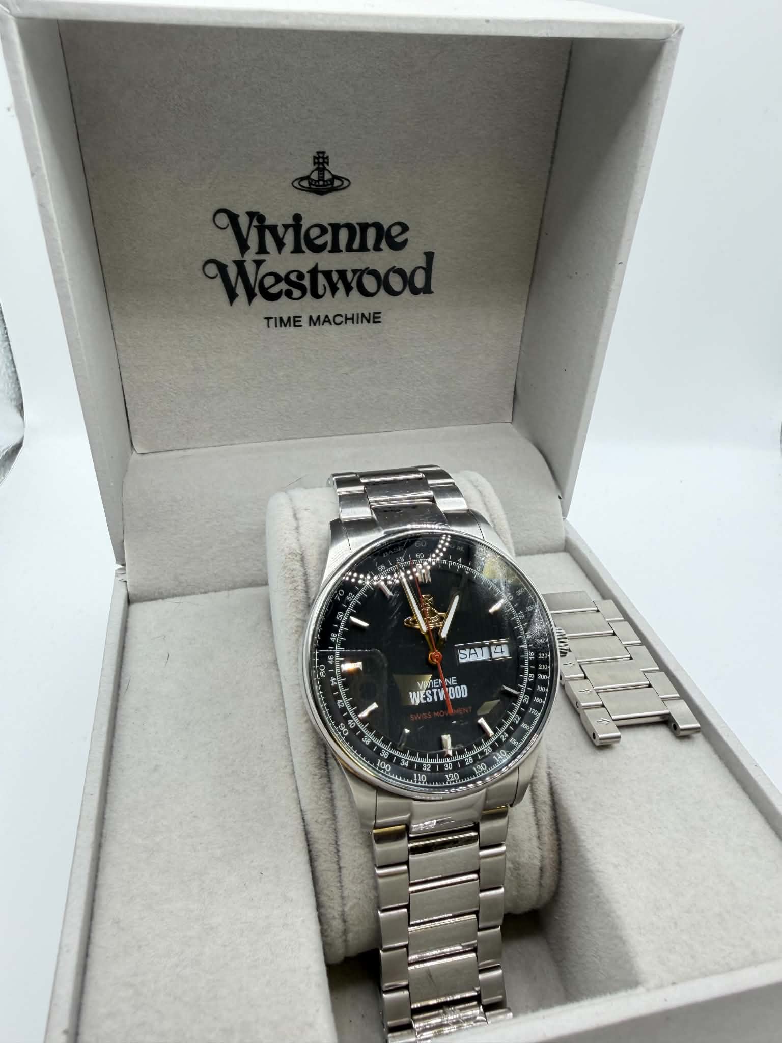 Vivienne Westwood マウンテンデューさん専用 Pre-owned Vivienne Westwood Cranbourne Quartz 40mm Watch - Own4Less